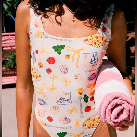 NWT Lisa Says Gah Buon Appetito One Piece - Picture 4 of 5